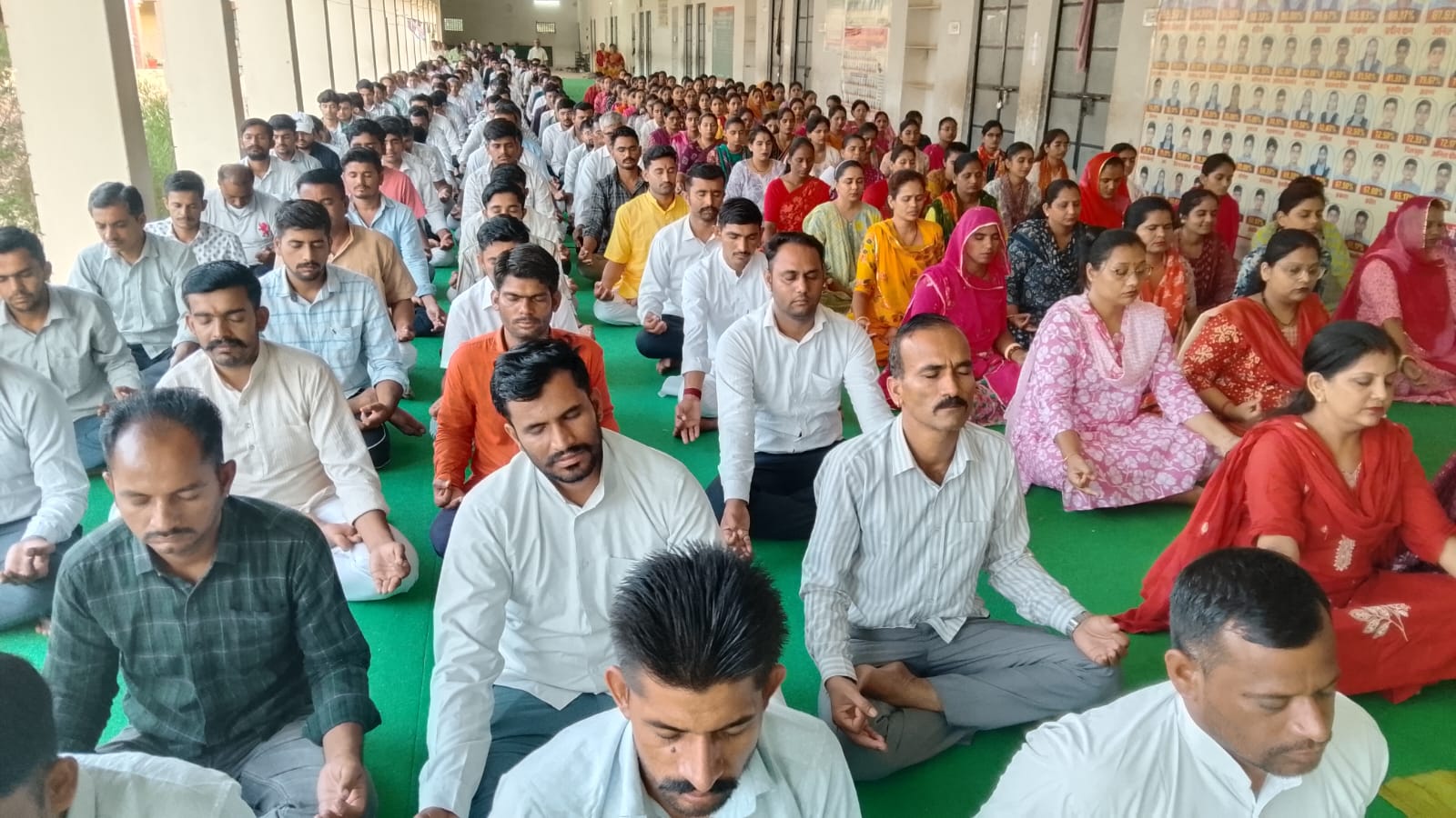आदर्श विद्यामन्दिर - 