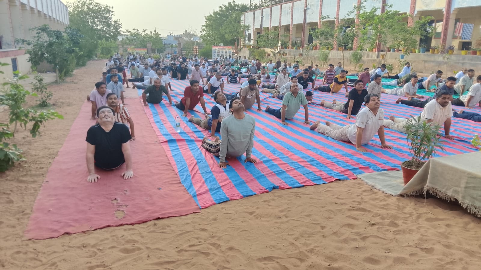 आदर्श विद्यामन्दिर - 