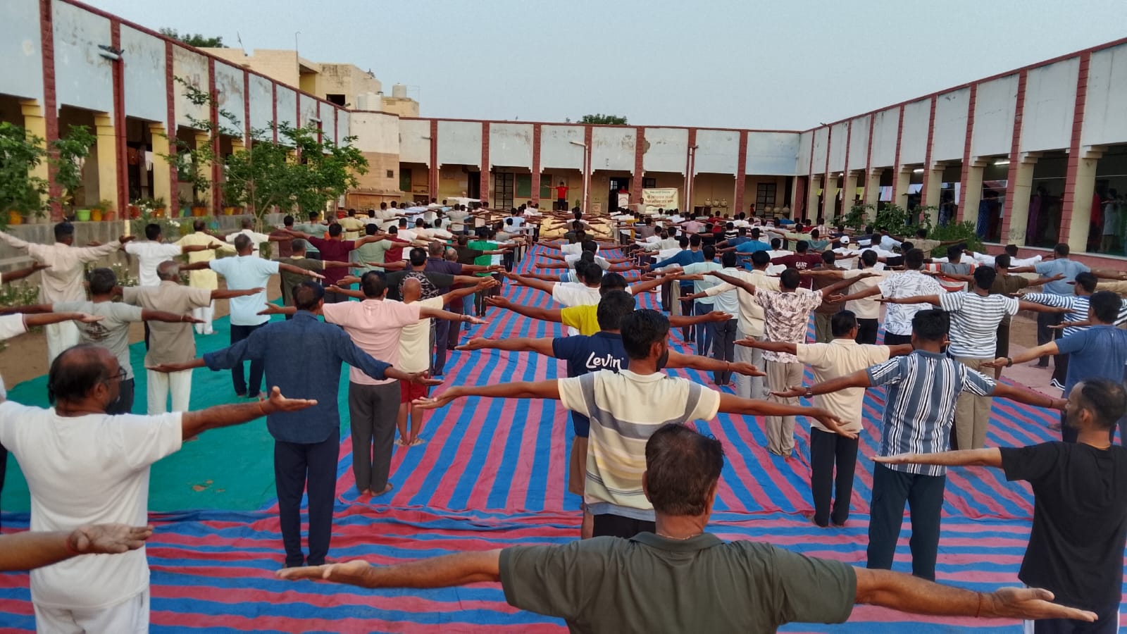 आदर्श विद्यामन्दिर - 